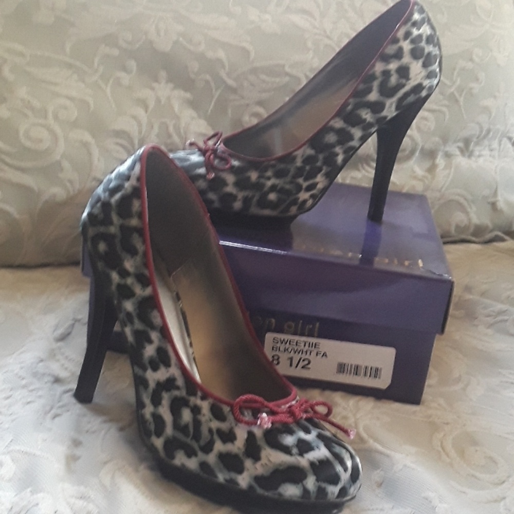 Madden Girl Sweetie size 8.5